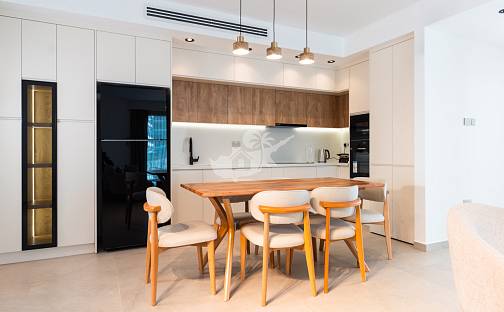 Prodej bytu 1+kk 45 m², Trikomo, Kypr