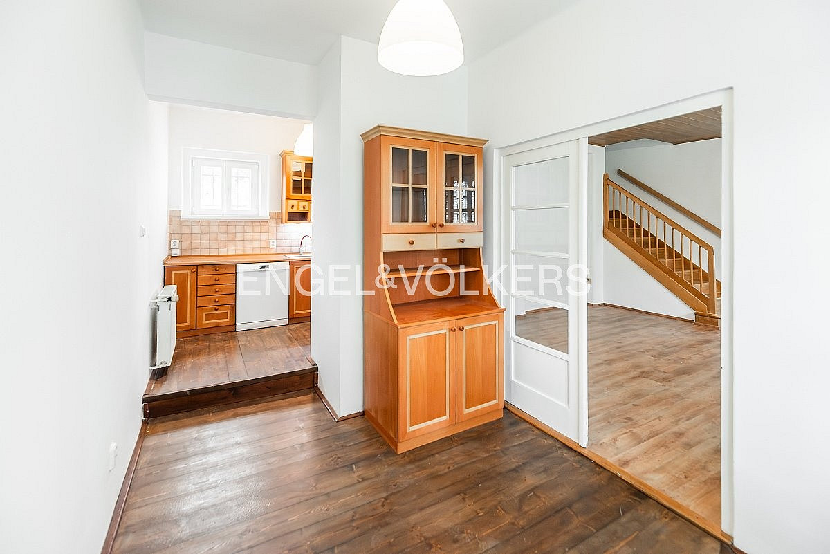 Pronájem domu 214 m² s pozemkem 292 m² — photo 4