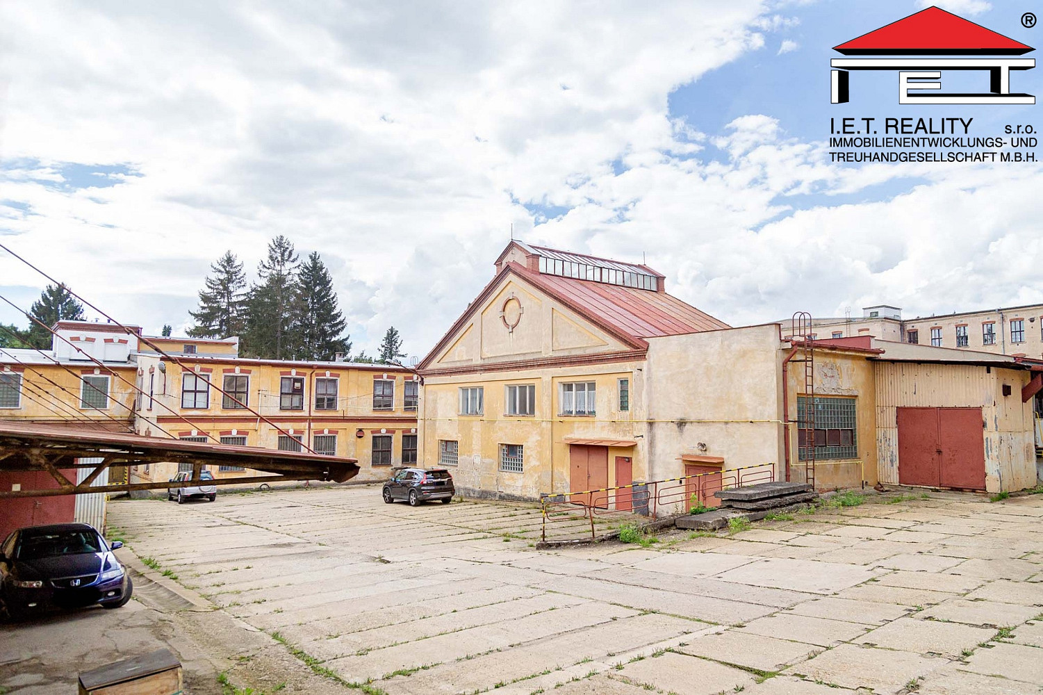 Prodej komerčního pozemku 11 327 m²