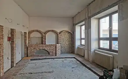 Pronájem obchodních prostor 80 m², Pardubice - Zelené Předměstí