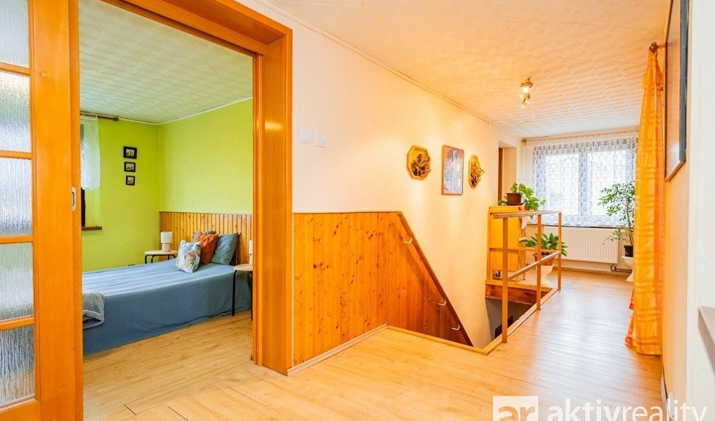 Prodej domu 225 m² s pozemkem 904 m², Vodochody – náhled fotky 21