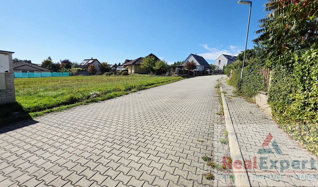 Prodej stavebního pozemku 1 307 m², Zahořany – náhled fotky 4