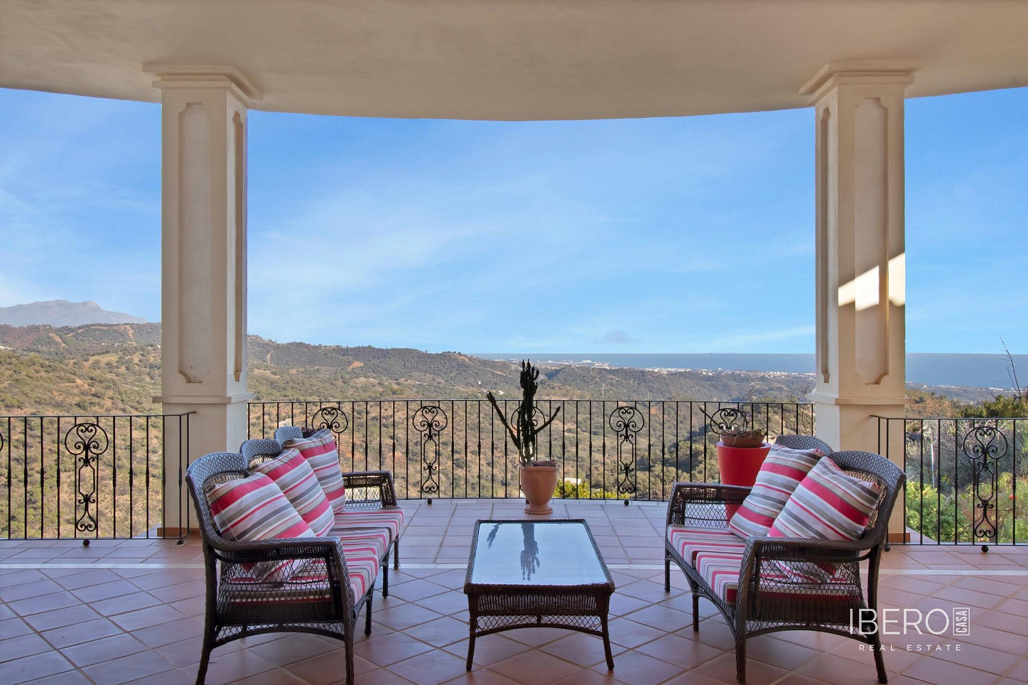 Casa – Estepona, Barriada Islas Canarias - Más