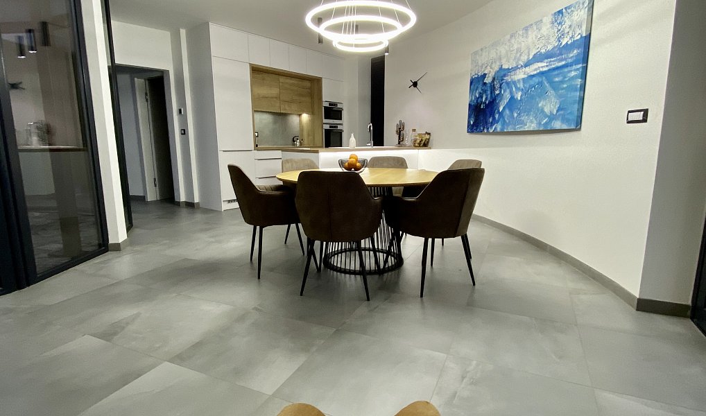 Prodej vily 154 m² s pozemkem 1 864 m², Kořenec – náhled fotky 7