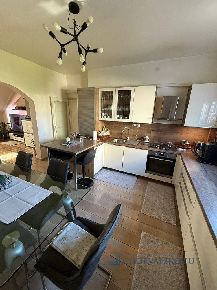 Prodej bytu 2+kk 77 m² - Więcej