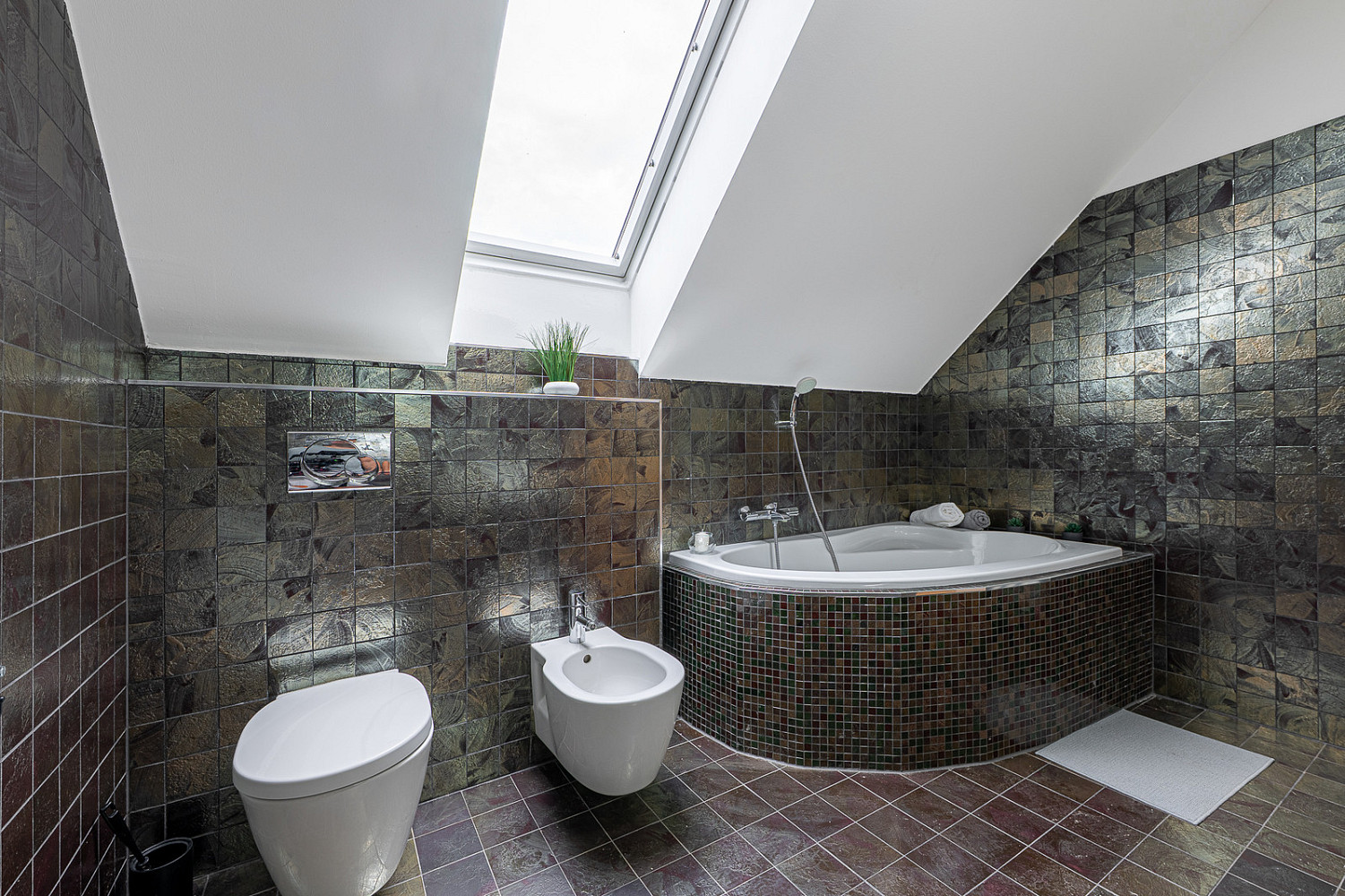Prodej domu 222 m² s pozemkem 378 m² — photo 3