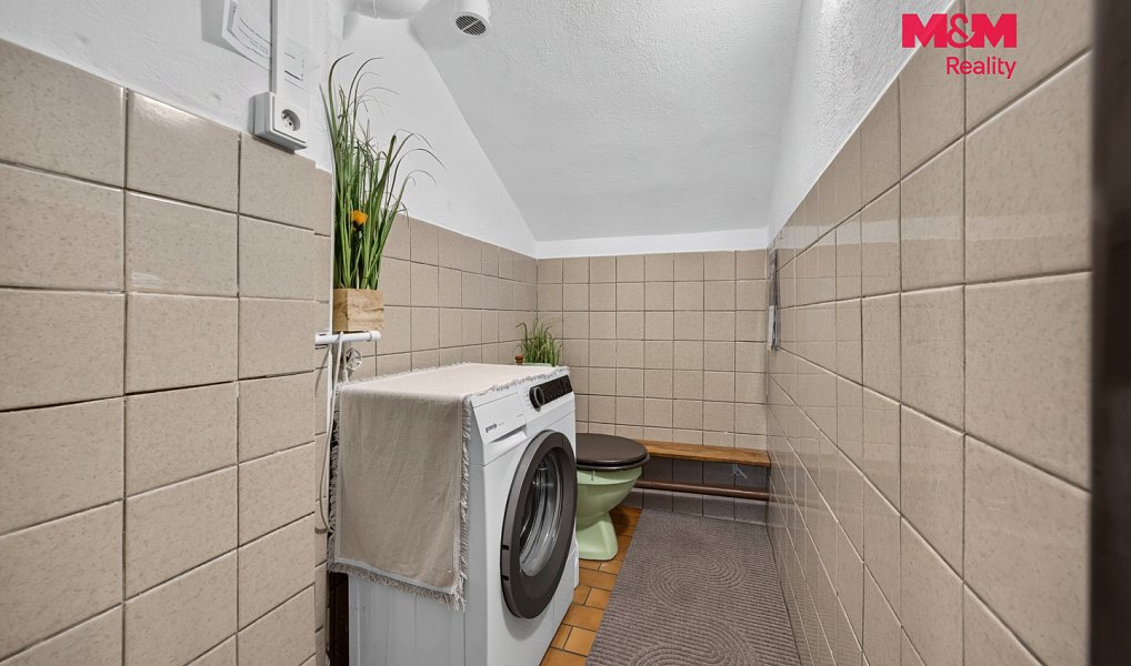 Prodej domu 190 m² s pozemkem 143 m², Kunžak – náhled fotky 21