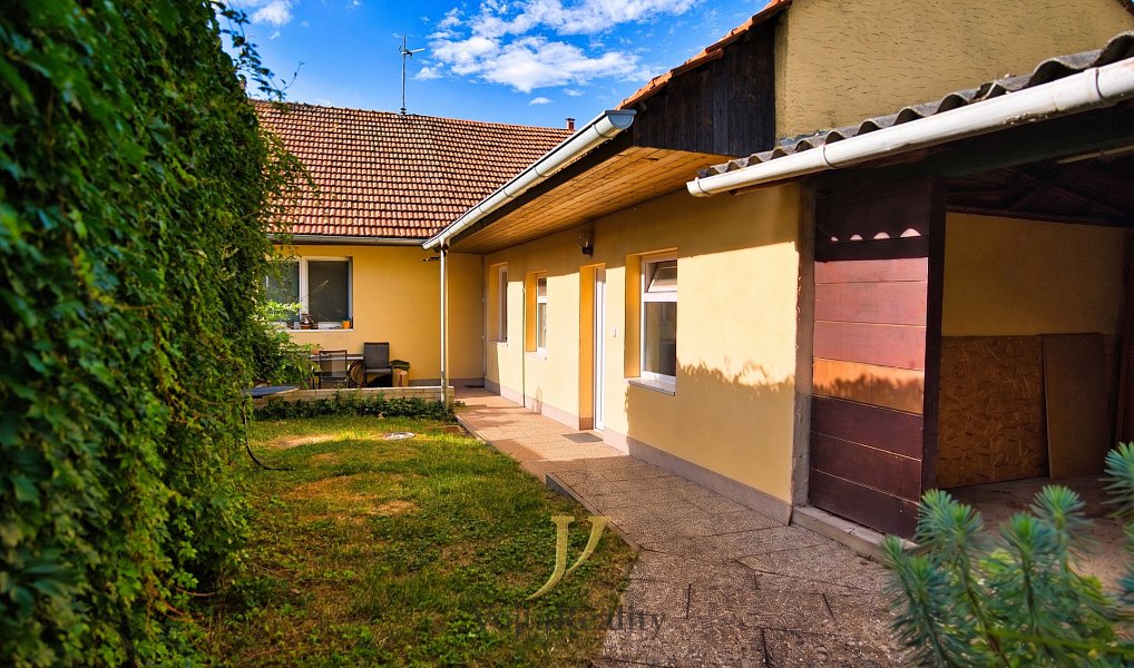 Prodej domu 160 m² s pozemkem 1 494 m², Cholina – náhled fotky 4