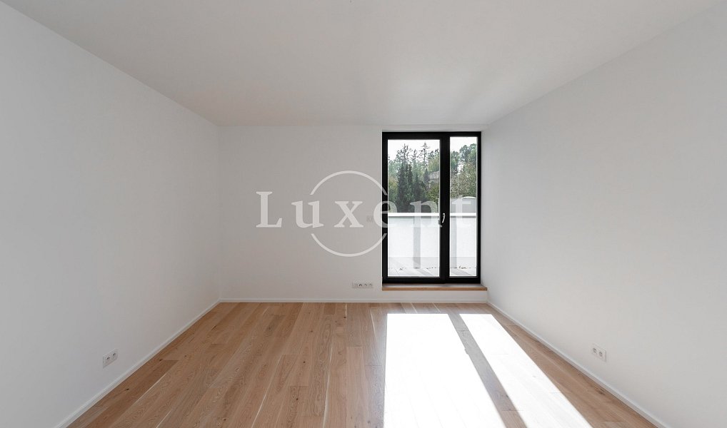 Prodej domu 350 m² s pozemkem 1 069 m², Velké Popovice – náhled fotky 16