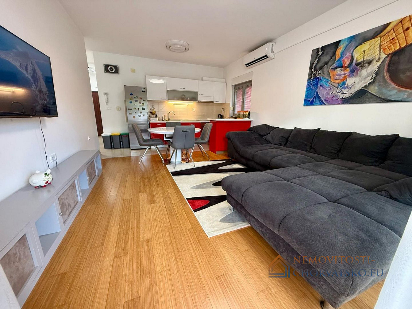 Prodej bytu 2+kk 67 m² - Widok 2