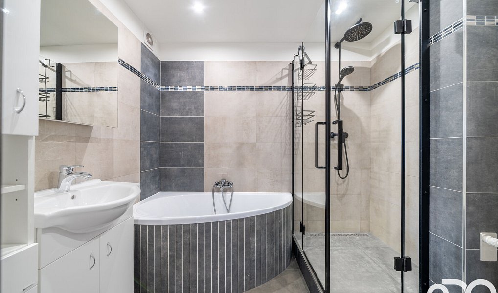Prodej bytu 3+1 72 m², Hradec Králové – náhled fotky 10