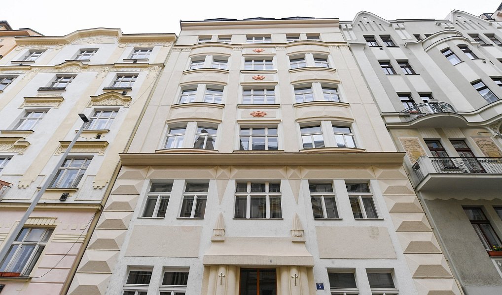 Pronájem bytu 3+kk 84 m², Praha – náhled fotky 28