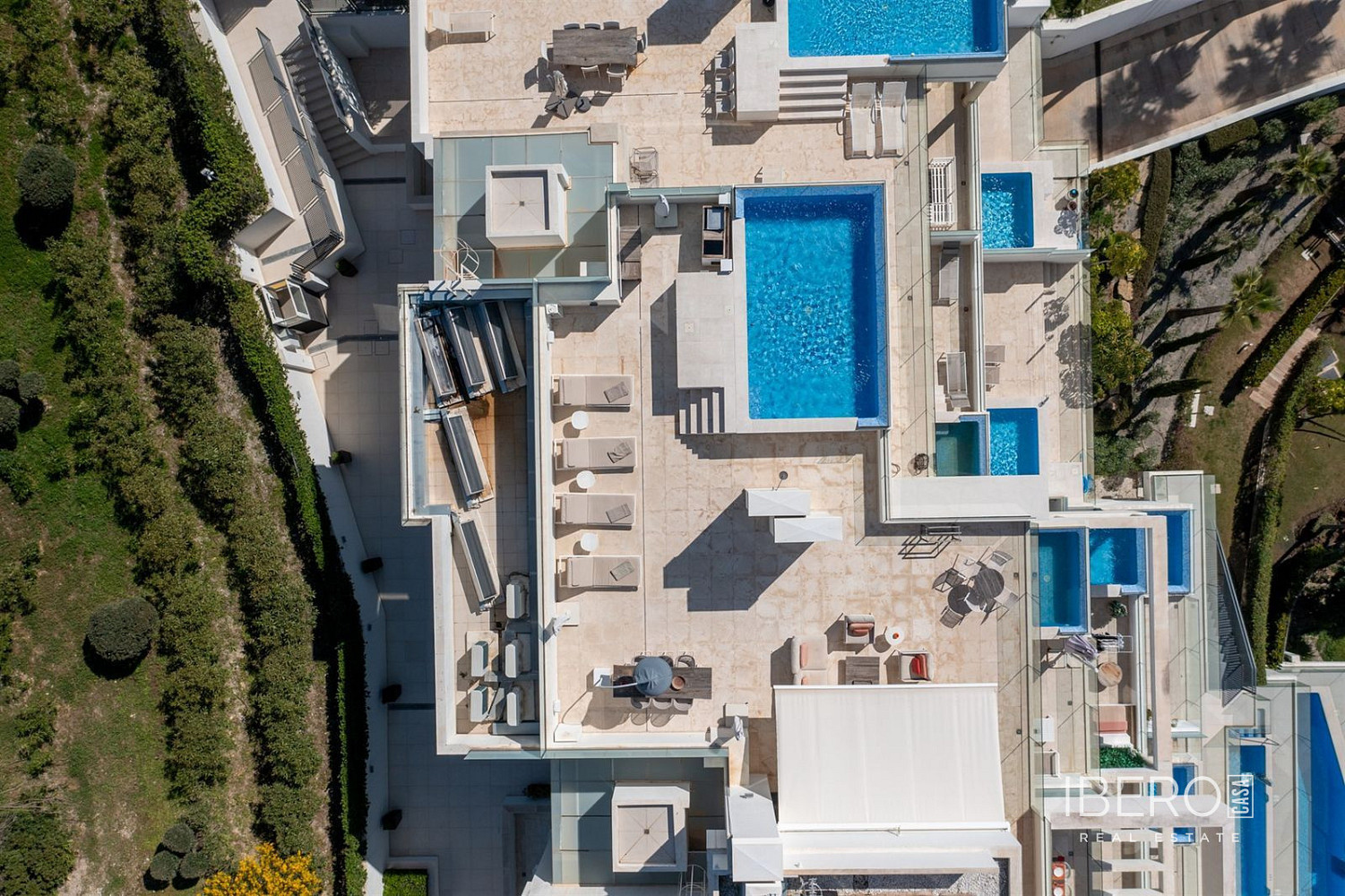 Pis 4+kk – Marbella, Nueva Andalucía - Vista 2