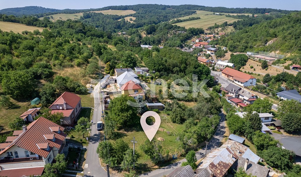 Prodej stavebního pozemku 1 282 m², Košíky – náhled fotky 5