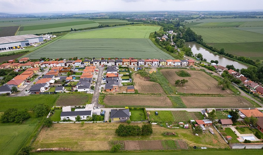 Prodej stavebního pozemku 624 m², Syrovice – náhled fotky 8