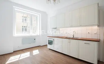 Pronájem bytu 1+1 70 m²