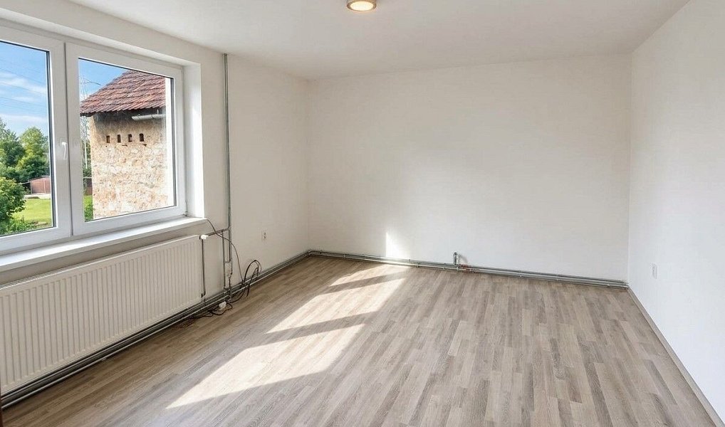 Pronájem domu 186 m² s pozemkem 1 018 m², Bezdědovice – náhled fotky 5