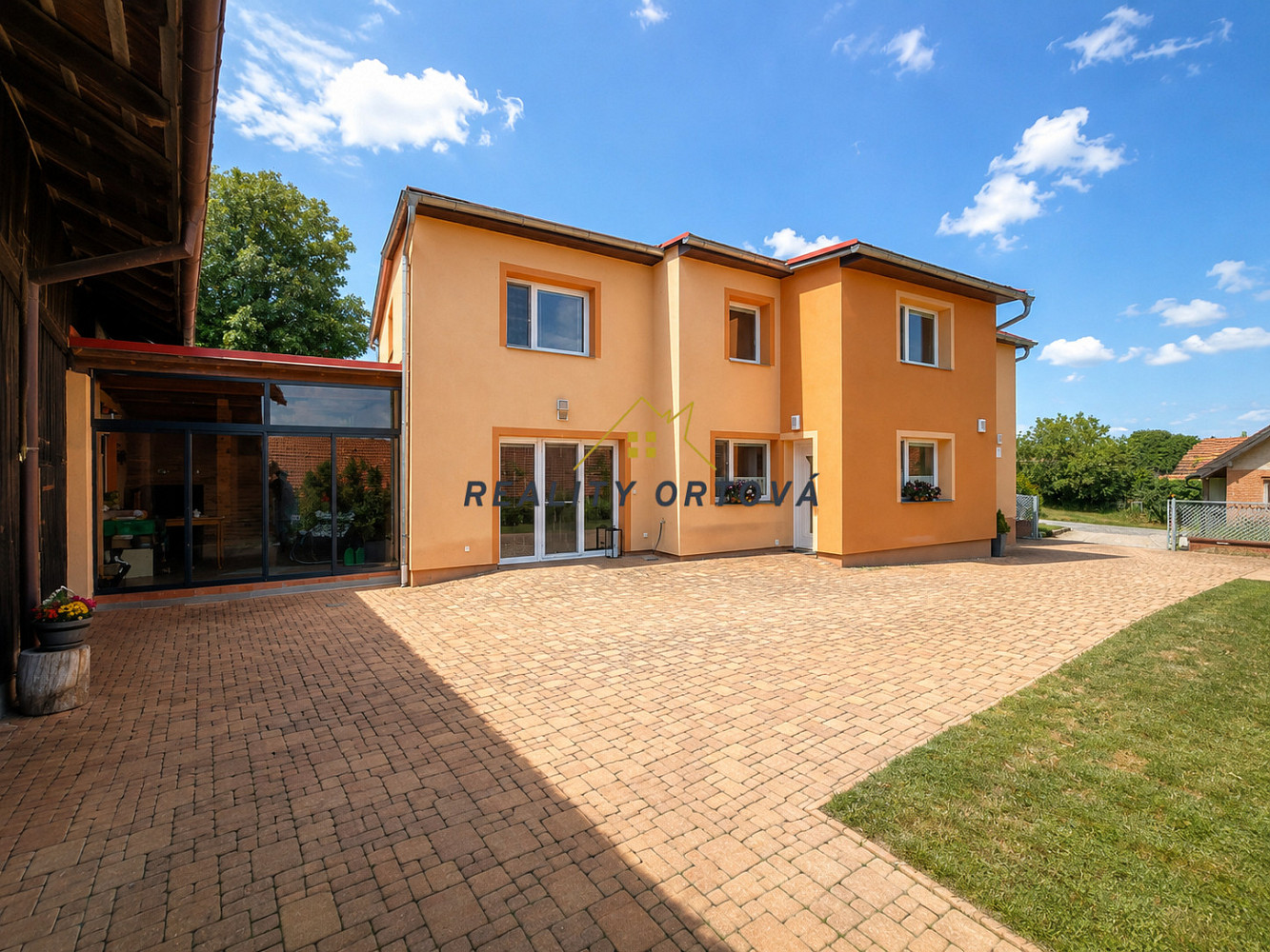 Prodej domu 166 m² s pozemkem 2 688 m²