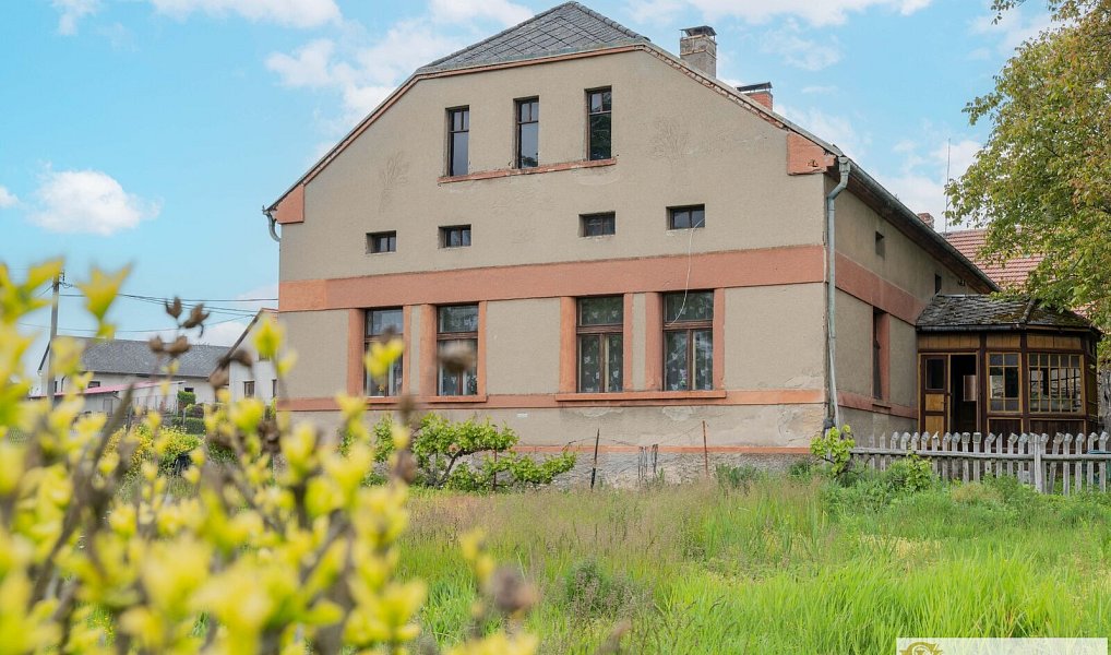 Prodej domu 100 m² s pozemkem 2 020 m², Košice – fotka 1 z 24