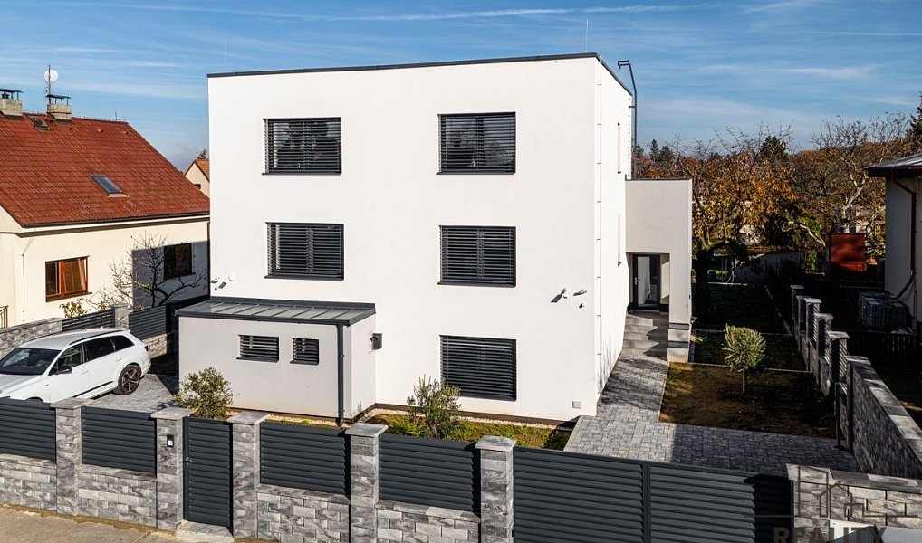 Prodej domu 229 m² s pozemkem 766 m², Říčany – fotka 1 z 24