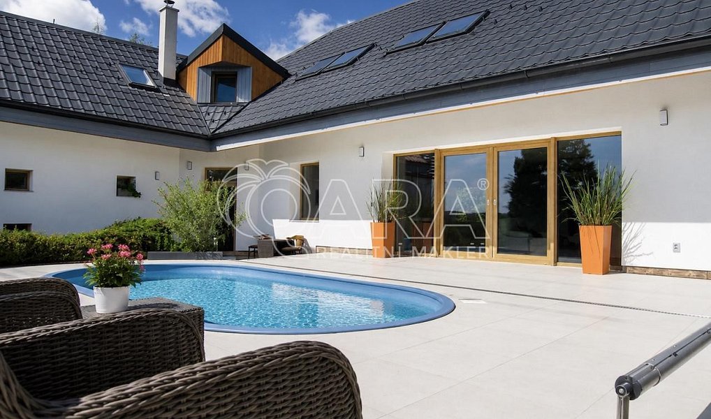 Prodej domu 285 m² s pozemkem 730 m², Březová-Oleško – náhled fotky 22