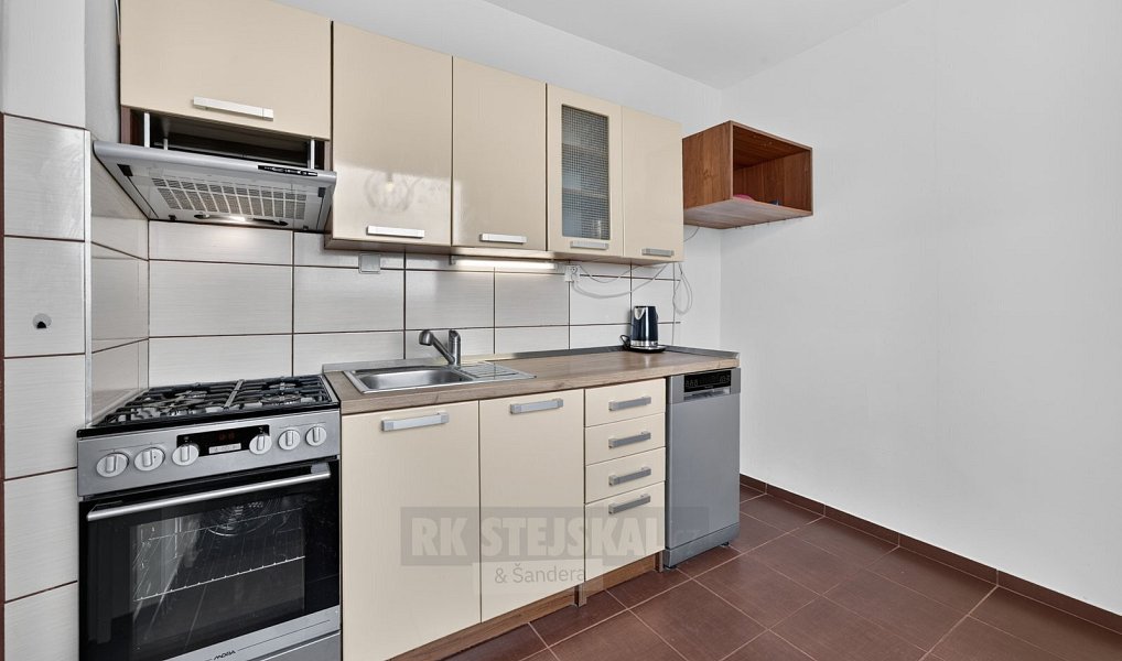 Prodej bytu 3+1 67 m², Praha – náhled fotky 4
