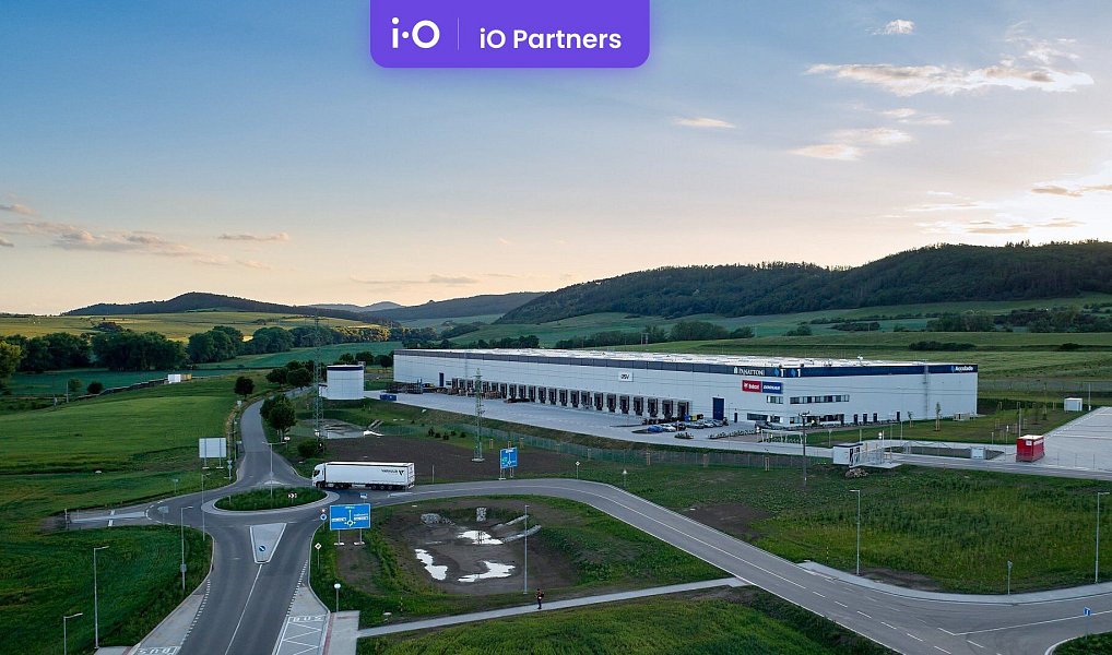 Pronájem skladovacích prostor 13 000 m², Zdice – fotka 1 z 3