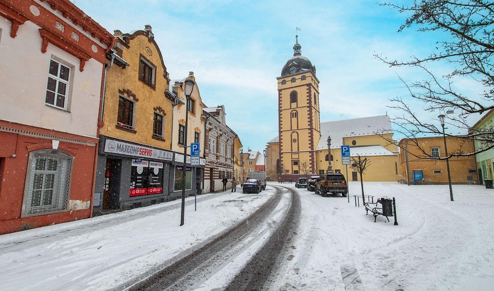 Prodej domu 250 m² s pozemkem 204 m², Jirkov – náhled fotky 2