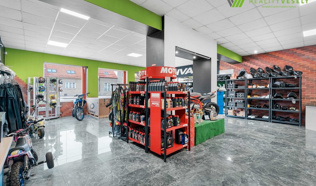 Prodej obchodních prostor 173 m², Hodonín – náhled fotky 2