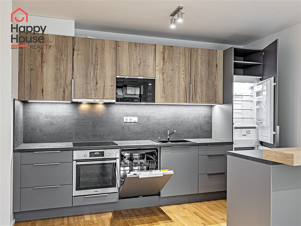 Pronájem bytu 3+kk 78 m², Praha 3