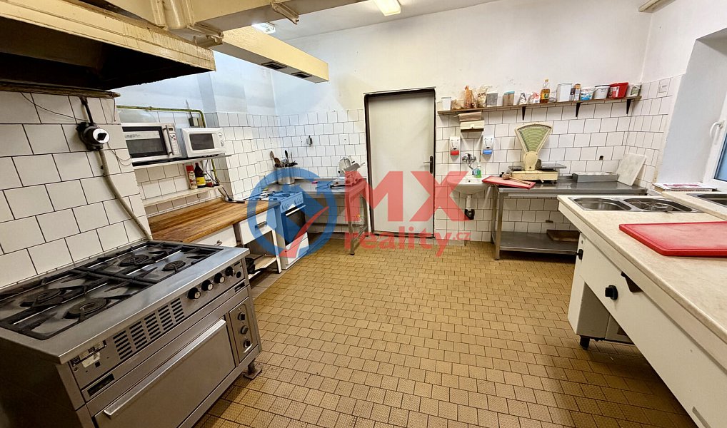 Prodej ubytovacího objektu 2 428 m², Sobotín – náhled fotky 17