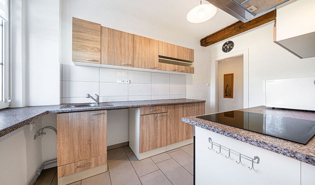 Prodej bytu 3+1 87 m², Planá – náhled fotky 4