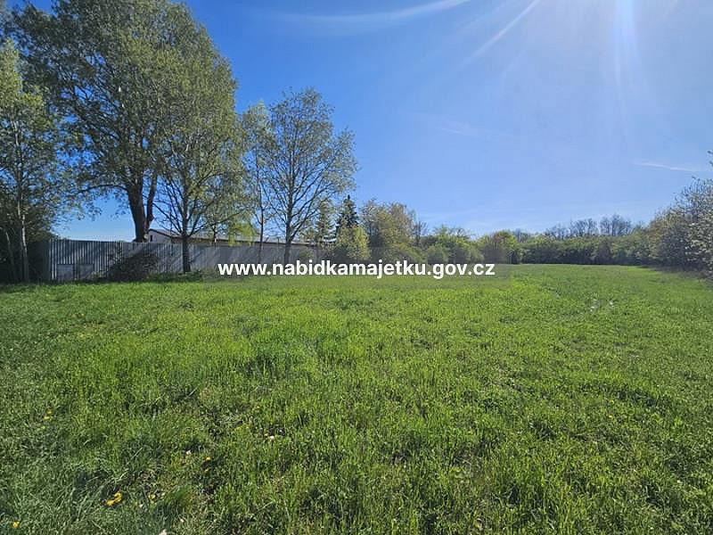 Prodej pozemku 9 798 m²