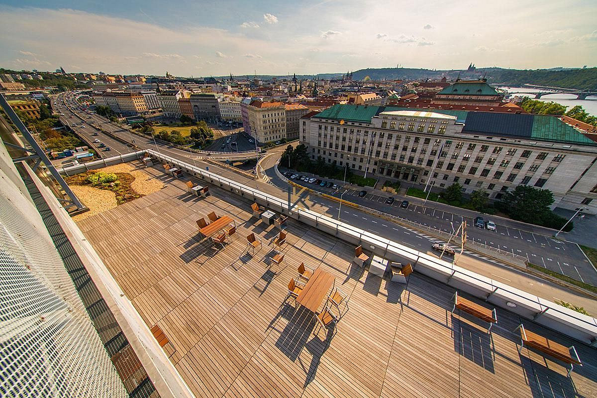 Pronájem kanceláře 1 330 m² – fotografie 4