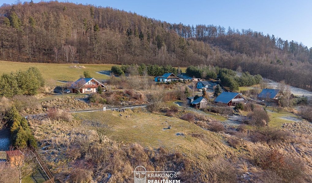 Prodej stavebního pozemku 1 200 m², Heřmánky – fotka 1 z 23