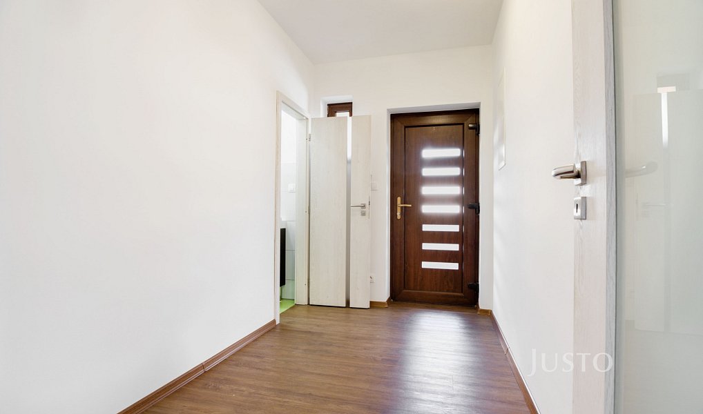 Prodej domu 227 m² s pozemkem 1 747 m², Teplice – náhled fotky 29