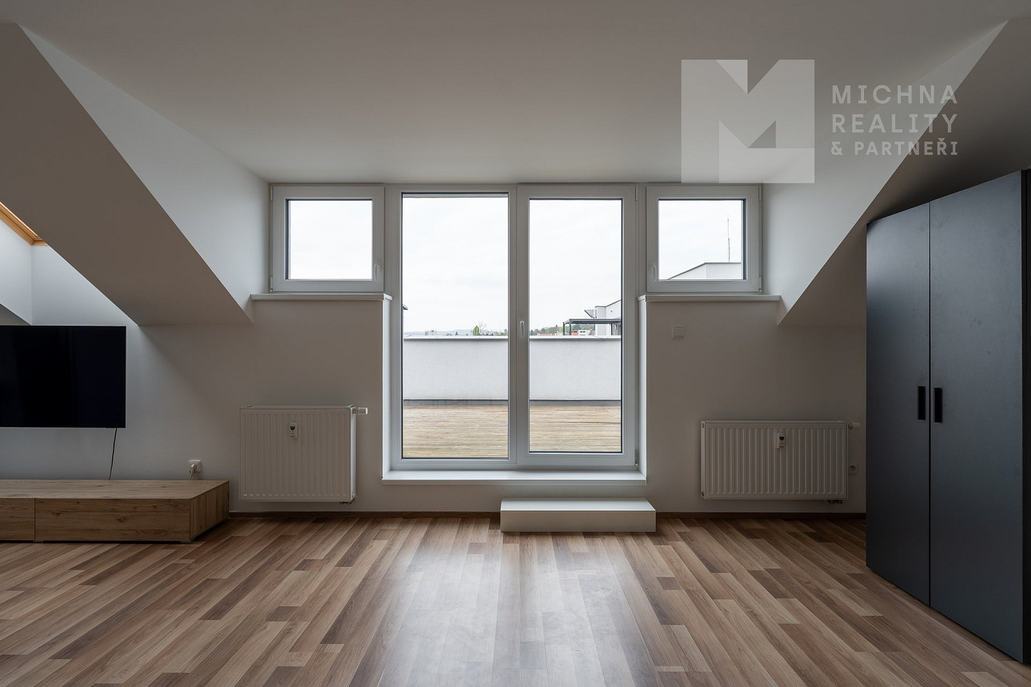 Prodej bytu 1+kk 43 m² – další