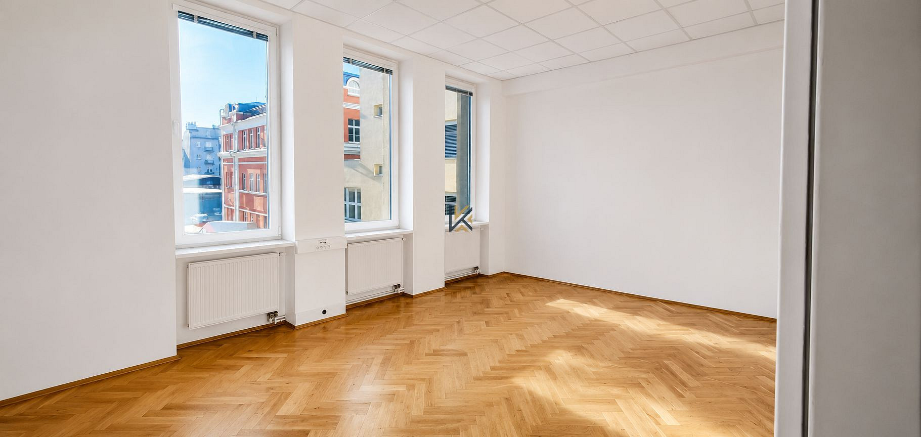 Pronájem kanceláře 280 m² – fotografie 3