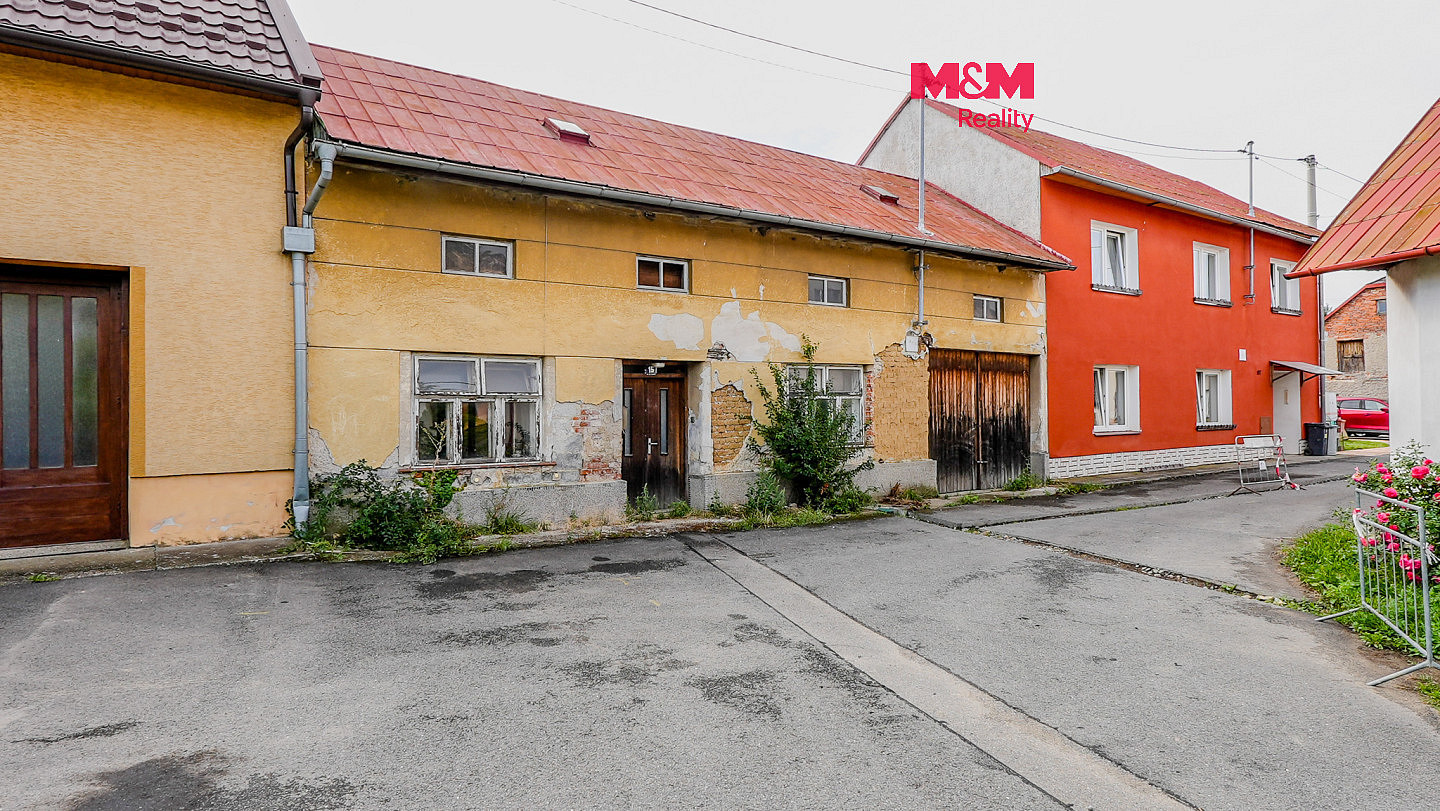 Prodej domu 217 m² s pozemkem 1 092 m²