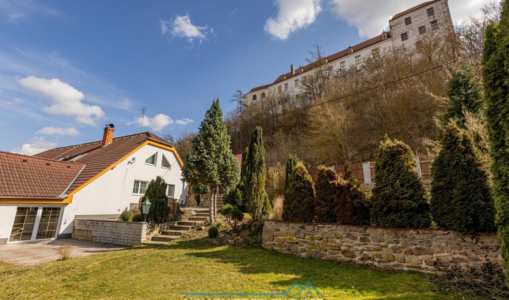Prodej domu 350 m² s pozemkem 868 m², Jevišovice – náhled fotky 3