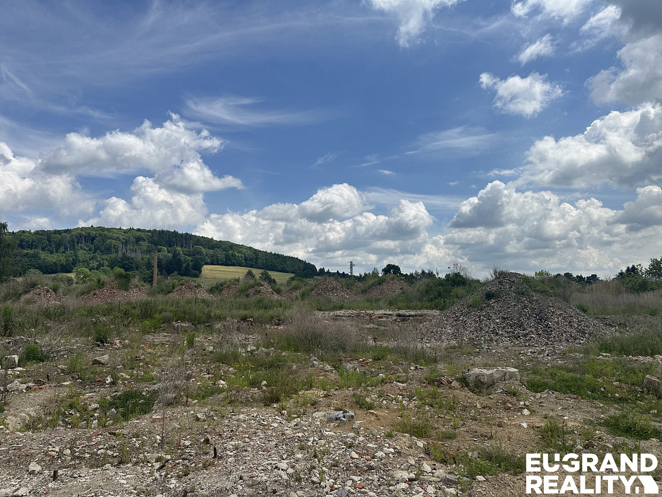 Prodej komerčního pozemku 21 553 m²