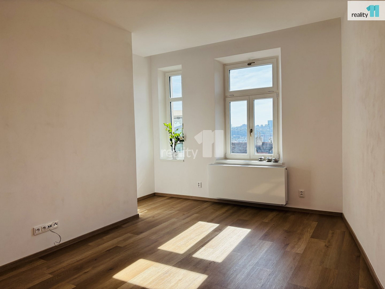 Pronájem bytu 1+1 37 m²