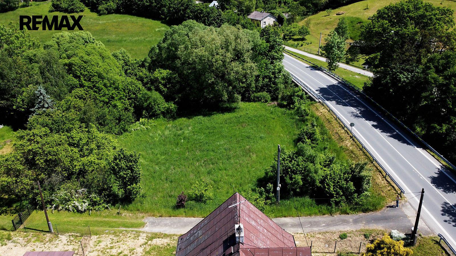Prodej stavebního pozemku 1 200 m² — photo 2