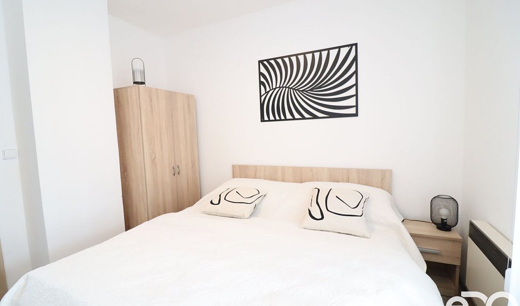 Pronájem bytu 2+kk 45 m², Roudná – náhled fotky 5