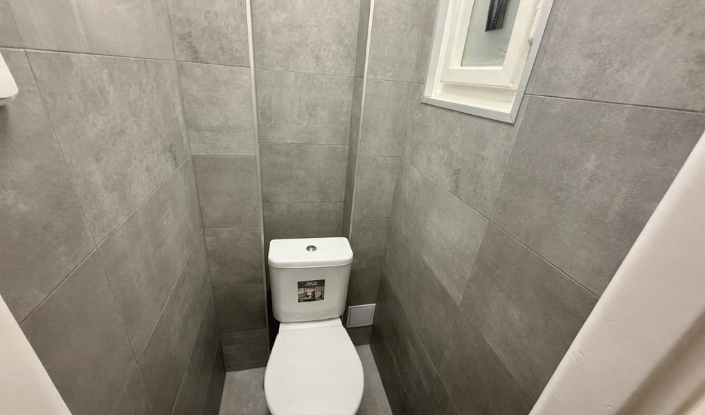Prodej bytu 1+1 40 m², Praha – náhled fotky 8