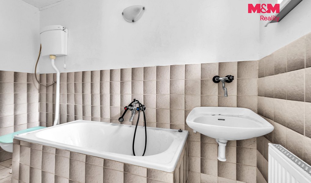 Prodej domu 155 m² s pozemkem 747 m², Náchod – náhled fotky 3