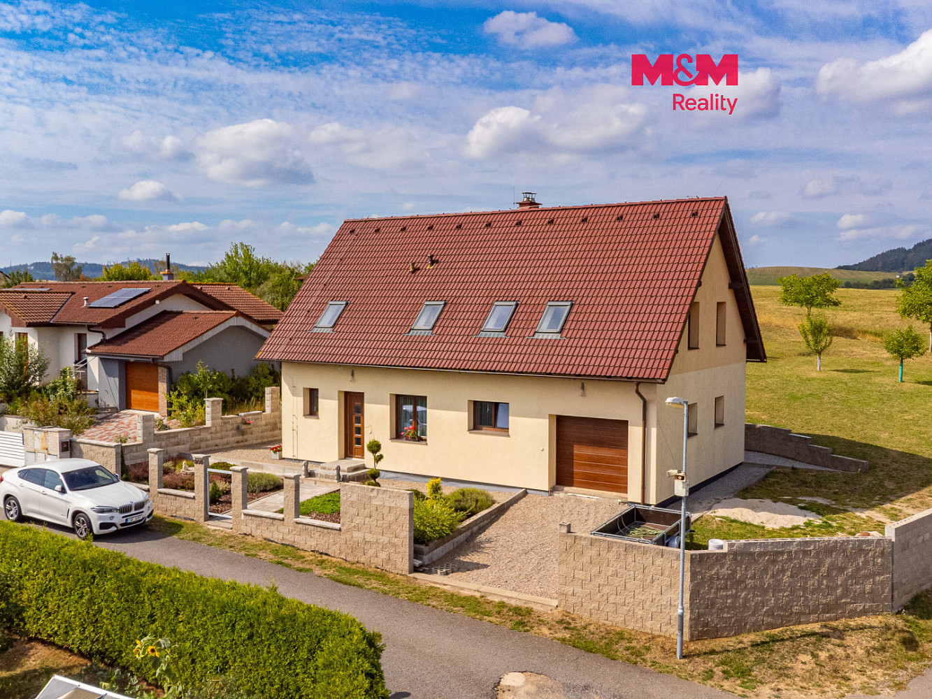 Prodej domu 126 m² s pozemkem 975 m²