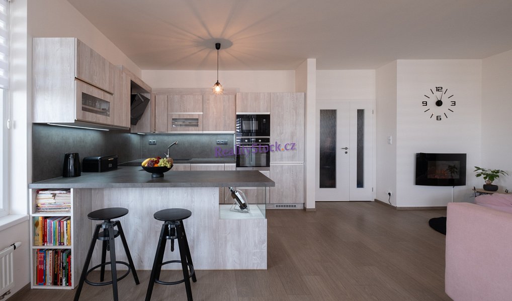 Prodej bytu 4+kk 119 m², Praha – fotka 1 z 34