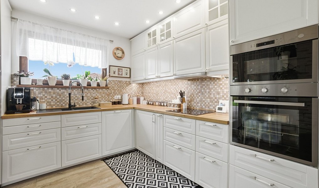 Prodej domu 200 m² s pozemkem 1 227 m², Přestanov – náhled fotky 22
