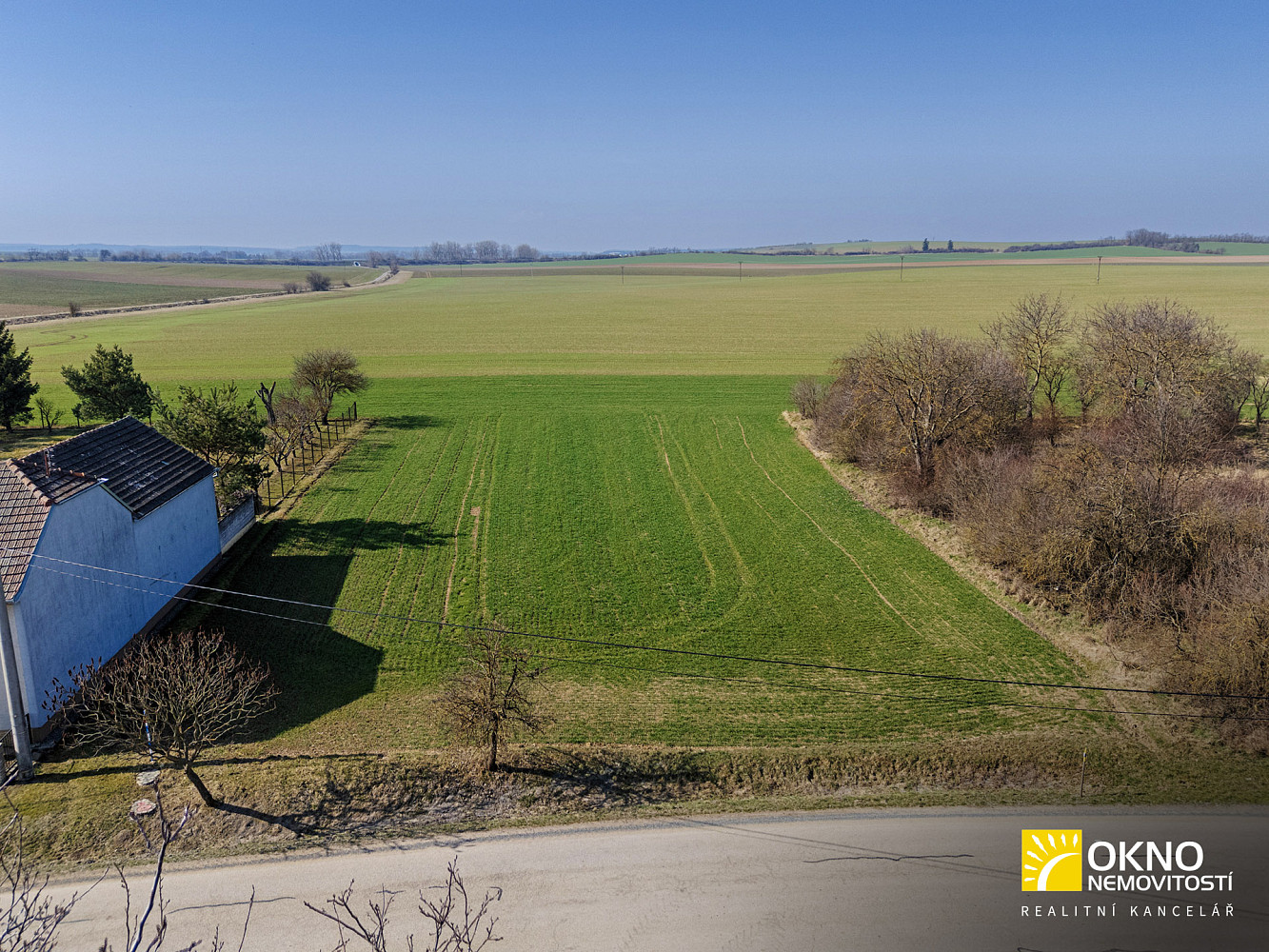 Prodej stavebního pozemku 992 m² – fotografie 3
